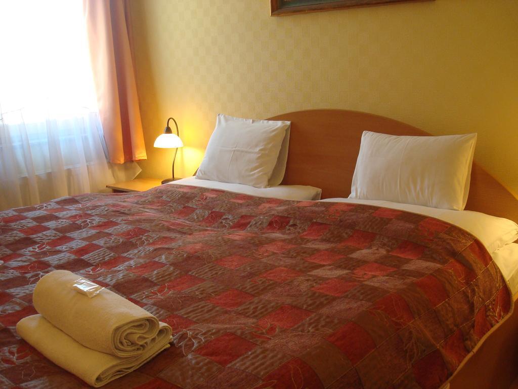 Hotel Arany Trofea Eger Esterno foto