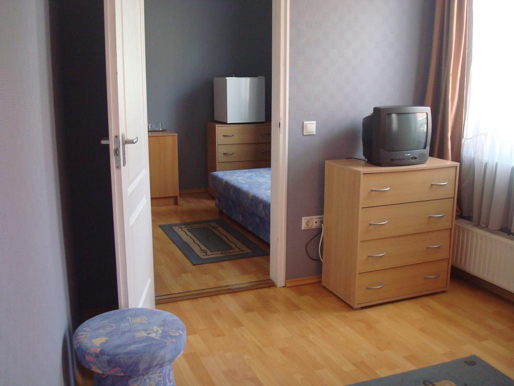 Hotel Arany Trofea Eger Esterno foto